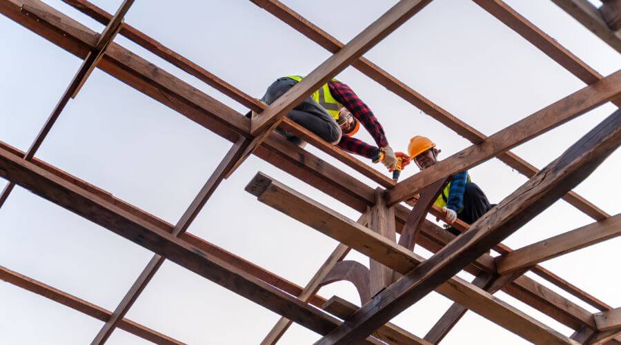 Professional gutter cleaning services in Pontotoc, TX